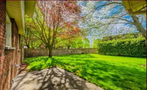 Spacious 3-Bedroom Home in Waterloo, Family & Pet Friendly, Work Space, Private Backyard - Image 4