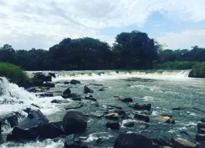 Ranch on the edge of the Salto do Paranapanema Waterfall - Image 5