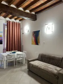 1 minute from Piazza Duomo • Air-conditioned - Image 2