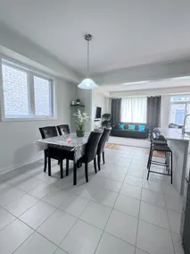 Home in Niagara Region - Image 3
