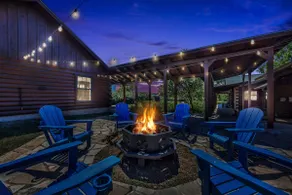 Lake Escape Awaits, Book Your Waterfront Getaway! - Image 2
