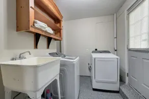 Cozy family-friendly home - Image 4