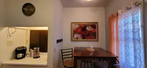 1 King Bd Apt, Students Welcome, Close to evrythng - Image 5