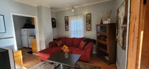 1 King Bd Apt, Students Welcome, Close to evrythng - Image 2