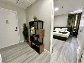 *Serene* Parkside 2BR Apt: Private Entrance, W/D - Image 4