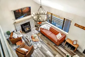 Bushkill Bliss w/ Hot tub near Falls & Shawnee - Image 2