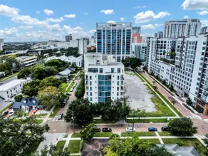 Luxury 1260sq ft 2 Bd/2BTH in DT - Image 5