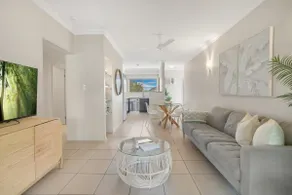 Little Palm- 2 Bedroom Tropical Escape - Image 3