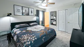 Modern & cozy 3BR family retreat - Image 2