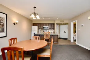 Relaxing 2BR Retreat at Carriage Hills - Image 2
