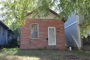 Cute Little Downtown Home - Image 2