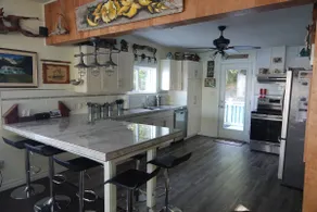 Wooden Yokes Lakefront Cottage - Image 2