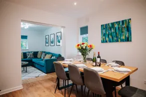 Spacious 4-bed Ample Parking Fast WiFi Contractor Family Friendly - Image 4