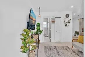 Chic New Studio in Hollywood - Image 3