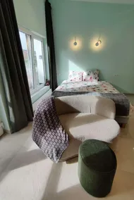 Tiny studio in quiet area - Image 5