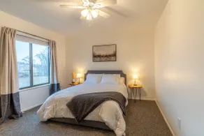Charming 2BR Townhouse in Fenton, MI - Image 2