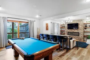 7-Bed Lake Retreat w/ Hot Tub & 5 mins to Wisp Ski - Image 2