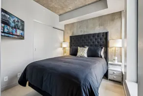 Stylish Prime DT Condo|Mins from 17th! |Pool|BBQ - Image 2