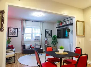 Swanky Suite-Stylish 1BR Escape, Historic District - Image 3