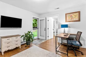 Andover furnished upscale home near center - Image 3