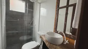 Couple apartment overlooking the pool - Image 4
