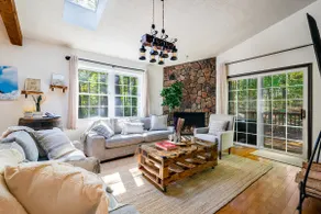 Spacious Getaway: Nature, HotTub, GameRoom & Dogs - Image 3
