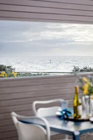 On The Bay Bonbeach - Unmatched Beachfront Luxury - Image 3