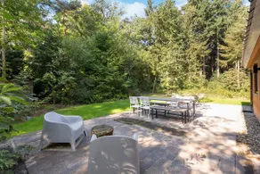 Cozy forest house with a large garden - Image 5