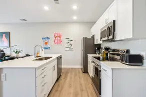 Chic 1BR/1BA Haven in Columbus - Image 3