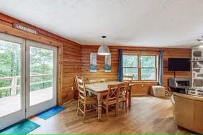 Cozy Log Cabin Near Ski Area and Lake including Hot Tub - Image 4