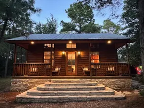Piney Woods Cabin on 20 Acres/Close to Round Top - Image 3