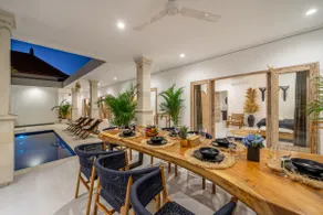 Brand new private villa, large pool, beach access - Image 3