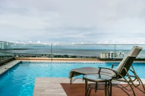 Luxury 3 Bedroom Oceanview apt w parking balcony - Image 4