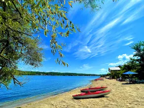 Lake Front Family Getaway - Sandy Beach! - Image 5