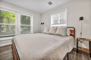 KING Bed * Firepit * Enjoy the Metropark Trails! - Image 3