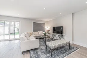 5 bedrooms 7 bed near Heartland Plaza - Image 2