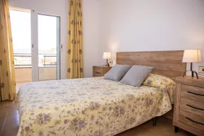 RVApartaments La Pineda, Apartment with View of Pine... - Image 4