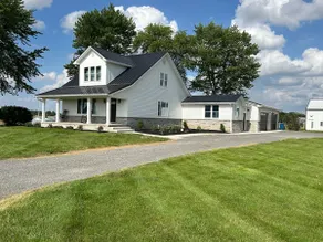 The Farmhouse - Image 2