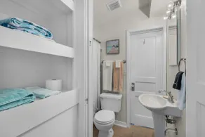 Cozy Bayou Villa - just steps from the water - Image 5