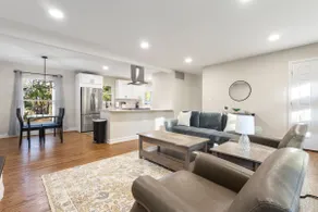 Beautiful Ranch Home in Lisle - Image 5