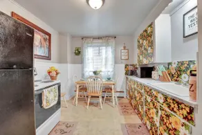 Near Downtown Rochester - 2Bed Apt | Free Parking - Image 5