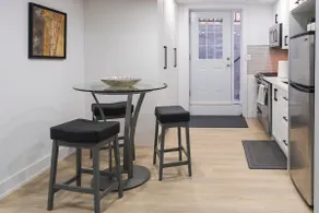 2 Bedroom Apartment in Hyde Park - Image 4