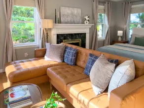 Serenity Haven - A Modern Retreat - Image 4