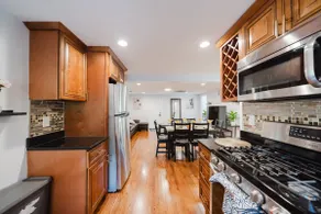 Spacious Quincy 2BR | Free Parking | Near Beach - Image 4