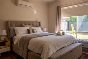 Top 10% — Big Family Home • BBQ Deck • Fast WIFI - Image 3