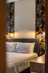 Komis House - Cozy Stay near Metro - Image 5