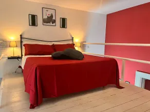 Beautiful two-room apartment with loft near the Royal Palace - Image 2