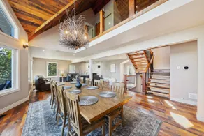 SZNS Luxury Hygge Lakefront Cottage w/ Hot Tub - Image 4