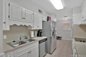 Shreve Comfy Cul-de-sac Oasis - Image 5