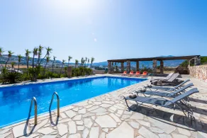 Beautiful stone-build maisonette with a view - Image 3